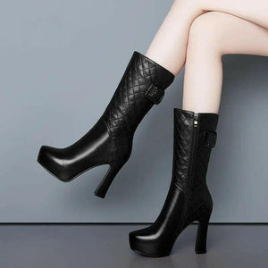 Leather boots for women 