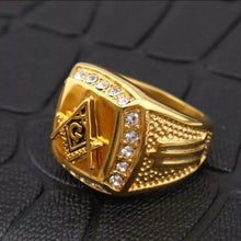 Load image into Gallery viewer, New Arrival Bling CZ Crystal Men Rings With Freemason Masonic Free Mason Signet 316L Stainless Steel Gold Color Jewelry For Men.
