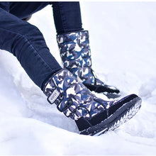 Cargar imagen en el visor de la galería, Men Boots platform snow boots for men thick plush waterproof slip-resistant winter shoes Plus size 36 - 47
