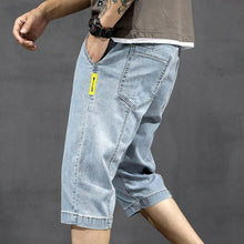 Cargar imagen en el visor de la galería, Men Fashion Baggy Cargo Jean Shorts Mens Mult Pockets Boardshorts Shorts Denim Overall Breeches Loose Shorts Jeans For Men.
