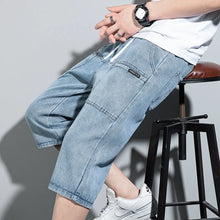 Cargar imagen en el visor de la galería, Men&#39;s Denim Short Jeans Fashion Streetwear Hip Hop .
