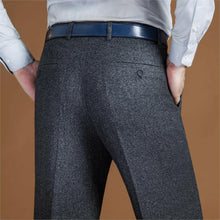 Cargar imagen en el visor de la galería, High Waist Wool Men Pants Classic Straight Loose Pleated Black Suit Pant For Men Formal Trousers Men Size 42 44.
