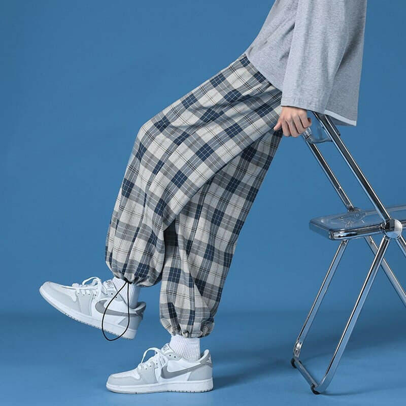 Men New  Polyester Loose Japan Harajuku style Grid Wide Pants Men Casual Drawstring Elastic Leg opening Ankle Length Pants Men.