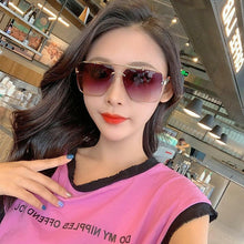 Load image into Gallery viewer, 2021 New Fashion Sunglasses For Men Trend Retro Square Sunglasses Womens Personality Large Elegant Elite Glasses Luxury Gafas.
