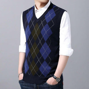 New Fashion Brand Sleeveless Sweater Mens Pullover Vest V Neck Slim Fit Jumpers Knitting Patterns Autumn Casual Clothing Men.